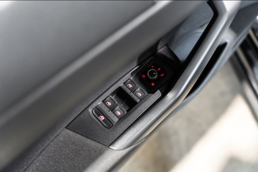 Volkswagen Polo 1.5 TSI R-Line Pano Camera Cruise Led Virtual