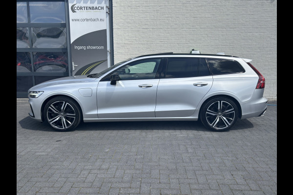 Volvo V60 2.0 T6 Recharge AWD R-Design Long Range | Panorama dak | Zwenkbare trekhaak | Adaptieve cruise | Harman Kardon |
