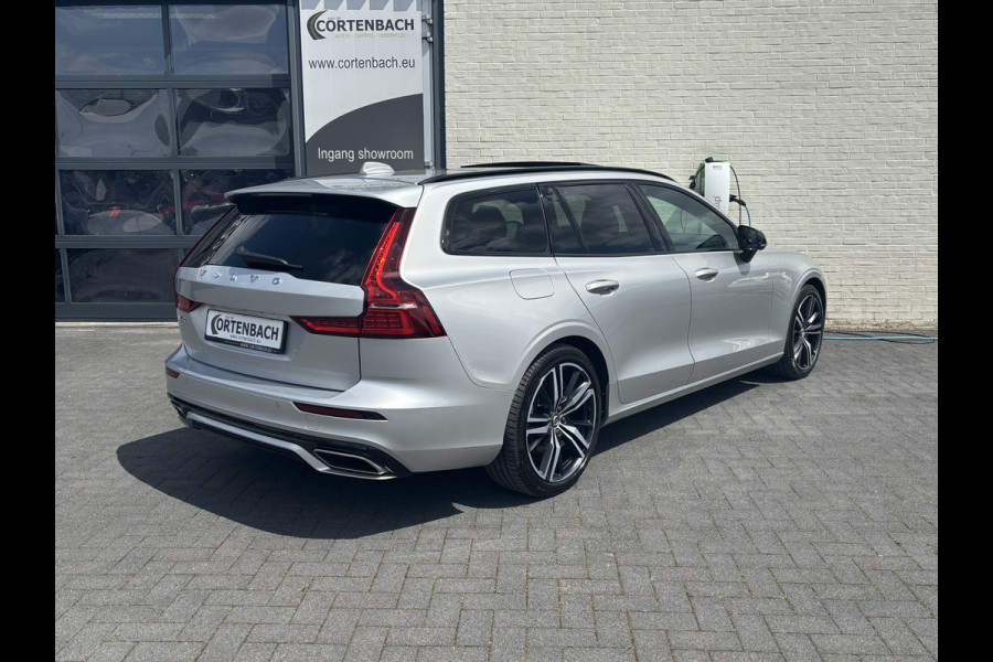 Volvo V60 2.0 T6 Recharge AWD R-Design Long Range | Panorama dak | Zwenkbare trekhaak | Adaptieve cruise | Harman Kardon |