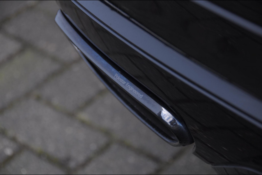 Volvo XC60 T8 408PK Automaat AWD Polestar Engineered / Bowers & Wilkins  / 22" velgen / Adaptieve koplampen / Elektrische stoelen / Ohlins dempers / Brembo remmen / BLIS / Adaptieve cruise control / Leder dashboard / Head up display