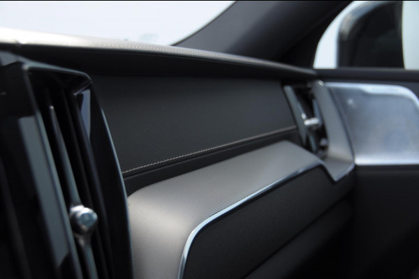 Volvo XC60 T8 408PK Automaat AWD Polestar Engineered / Bowers & Wilkins  / 22" velgen / Adaptieve koplampen / Elektrische stoelen / Ohlins dempers / Brembo remmen / BLIS / Adaptieve cruise control / Leder dashboard / Head up display