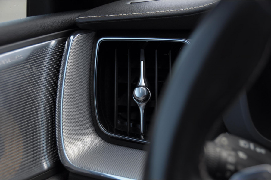 Volvo XC60 T8 408PK Automaat AWD Polestar Engineered / Bowers & Wilkins  / 22" velgen / Adaptieve koplampen / Elektrische stoelen / Ohlins dempers / Brembo remmen / BLIS / Adaptieve cruise control / Leder dashboard / Head up display