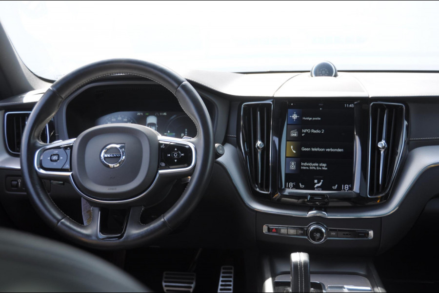 Volvo XC60 T8 408PK Automaat AWD Polestar Engineered / Bowers & Wilkins  / 22" velgen / Adaptieve koplampen / Elektrische stoelen / Ohlins dempers / Brembo remmen / BLIS / Adaptieve cruise control / Leder dashboard / Head up display