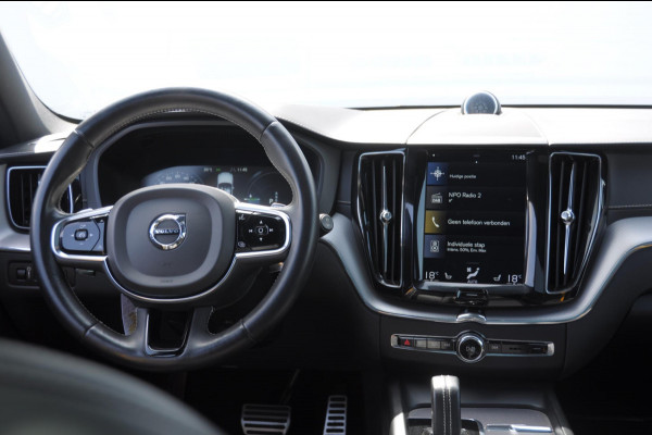 Volvo XC60 T8 408PK Automaat AWD Polestar Engineered / Bowers & Wilkins  / 22" velgen / Adaptieve koplampen / Elektrische stoelen / Ohlins dempers / Brembo remmen / BLIS / Adaptieve cruise control / Leder dashboard / Head up display