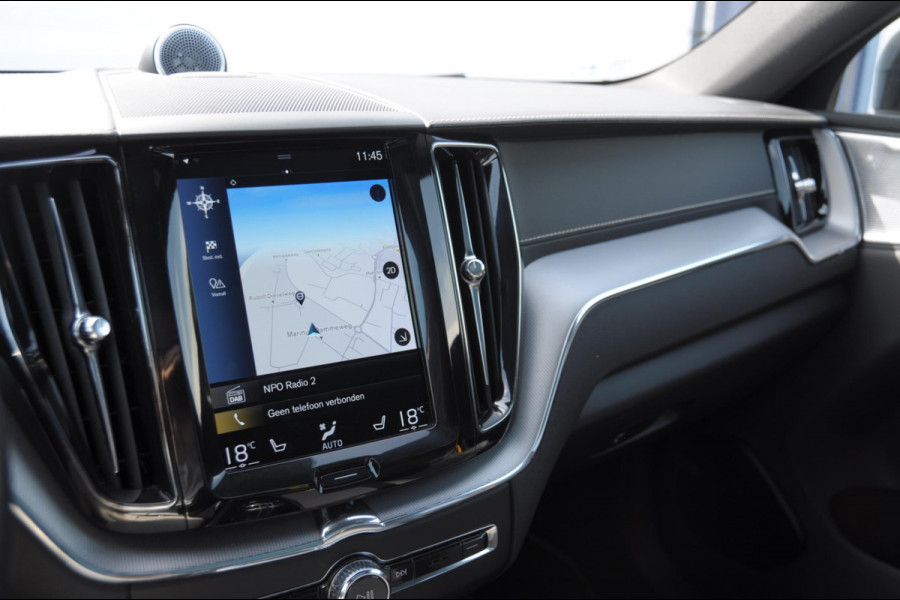 Volvo XC60 T8 408PK Automaat AWD Polestar Engineered / Bowers & Wilkins  / 22" velgen / Adaptieve koplampen / Elektrische stoelen / Ohlins dempers / Brembo remmen / BLIS / Adaptieve cruise control / Leder dashboard / Head up display