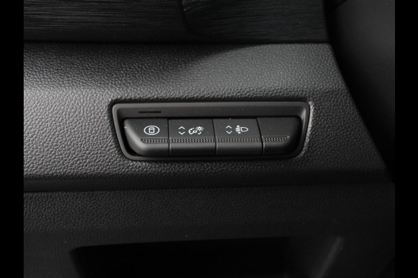 Renault Trafic 2.0 150PK Automaat L2H1 Advance Dubbele Cabine Navigatie bluetooth DAB Camera Airco Trekhaak Houten bekleding Lichtmetalen velgen