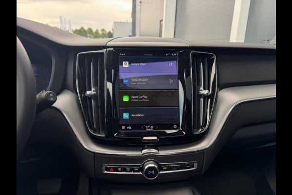 Volvo XC60 2.0 T6 Recharge AWD Inscription | PANO | Carplay