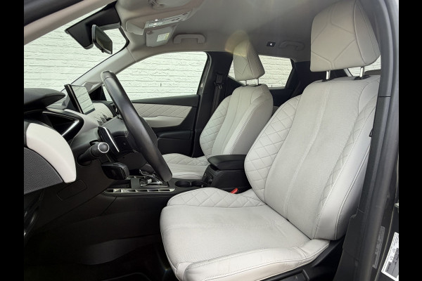 DS DS 3 Crossback 1.2 PureTech So Chic Camera Navigatie Carplay DAB Cruise Leder Lane assist
