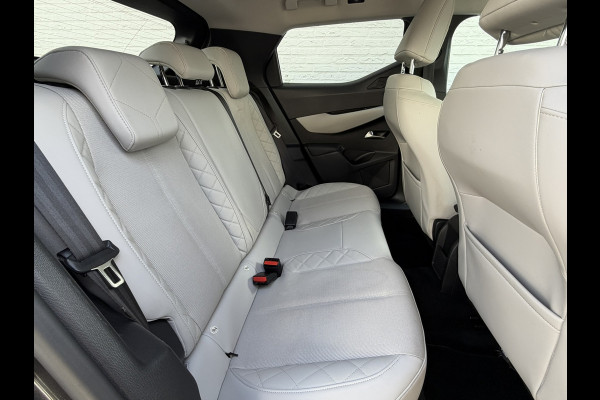 DS DS 3 Crossback 1.2 PureTech So Chic Camera Navigatie Carplay DAB Cruise Leder Lane assist