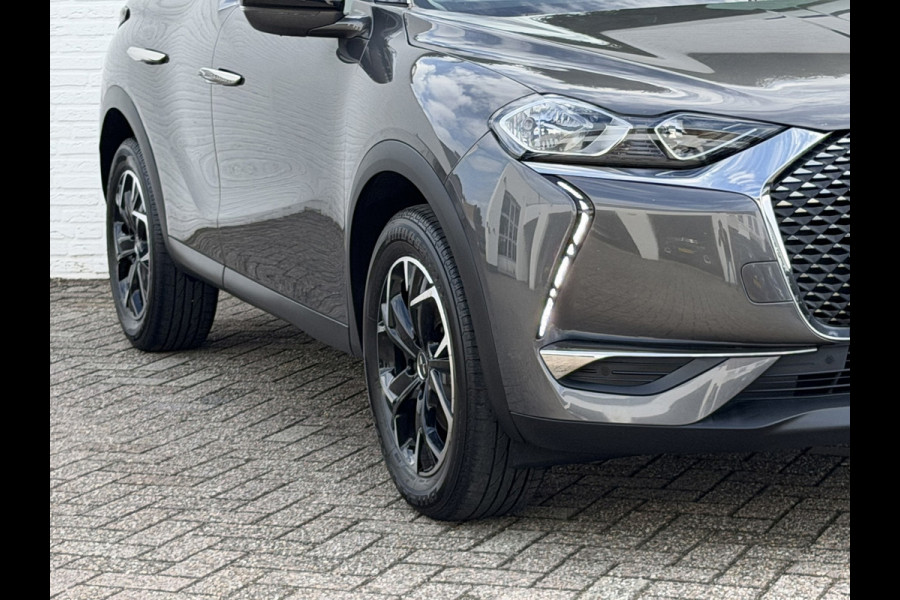 DS DS 3 Crossback 1.2 PureTech So Chic Camera Navigatie Carplay DAB Cruise Leder Lane assist