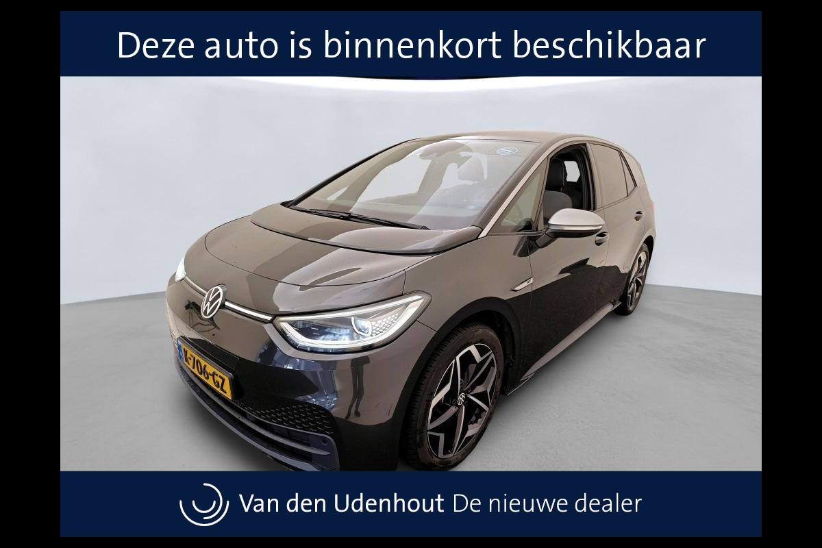Volkswagen ID.3 First Plus 58 kWh 204pk | Camera | Stoelverwarming | IQ light | App Connect