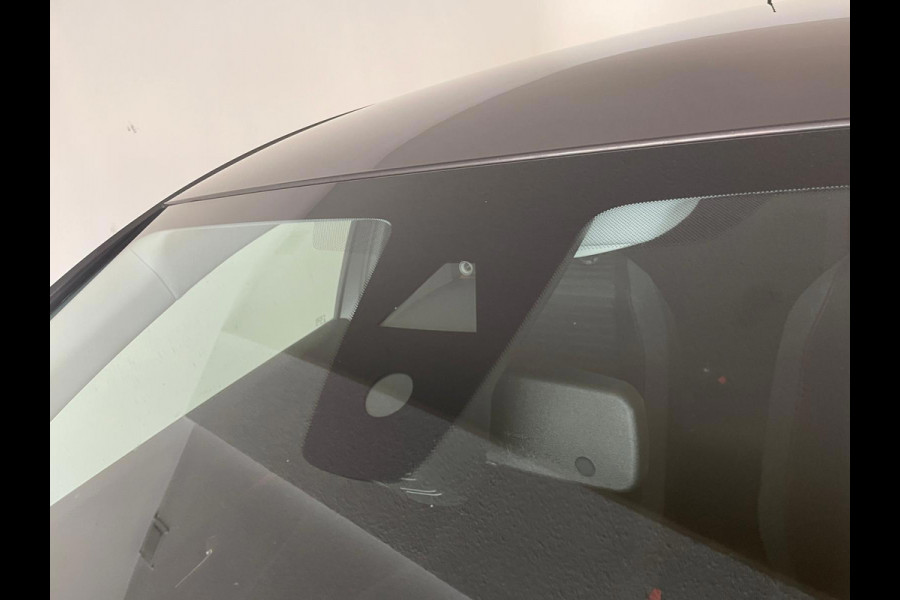 Peugeot 208 1.2 PureTech Blue Lease Active AIRCO NAVI CRUISE ELEK RAMEN CENT VERG METALLIC LAK ZEER NETTE AUTO