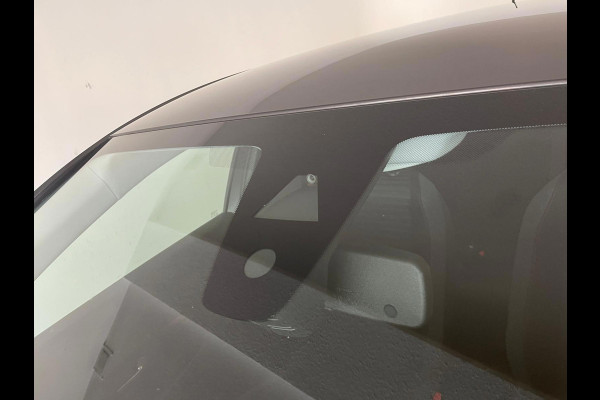 Peugeot 208 1.2 PureTech Blue Lease Active AIRCO NAVI CRUISE ELEK RAMEN CENT VERG METALLIC LAK ZEER NETTE AUTO