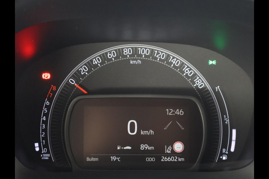 Toyota Aygo X 1.0 VVT-i MT Pulse Bi-Tone | Apple Carplay & AndroidAUTO | Climate Control | Lichtmetalen velgen |