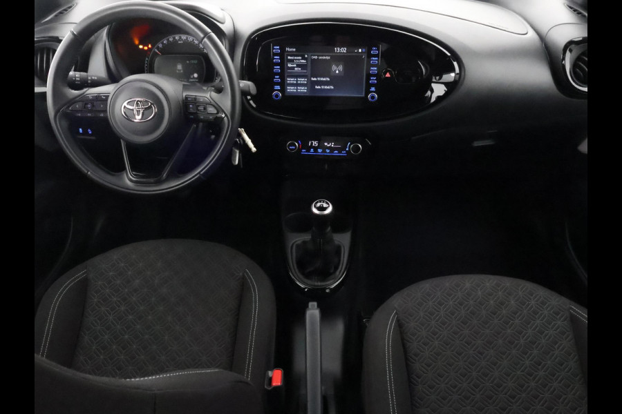 Toyota Aygo X 1.0 VVT-i MT Pulse Bi-Tone | Apple Carplay & AndroidAUTO | Climate Control | Lichtmetalen velgen |