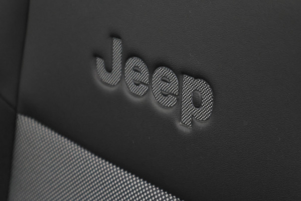 Jeep Avenger Summit 54 kWh Camera, Apple CarPlay, LED, ACC, Climate Control, 18"