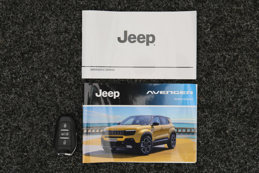Jeep Avenger Summit 54 kWh Camera, Apple CarPlay, LED, ACC, Climate Control, 18"