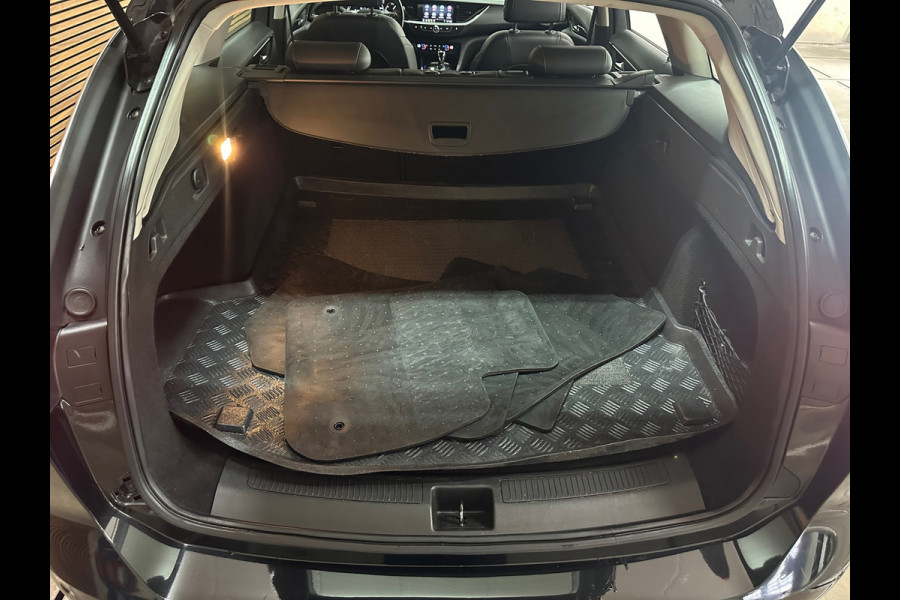 Opel Insignia Sports Tourer 1.5 Turbo Exclusive | IntelliLux LED | Navi | PDC V+A | Stoel-/Stuurverwarming | Cruise | 20 Inch