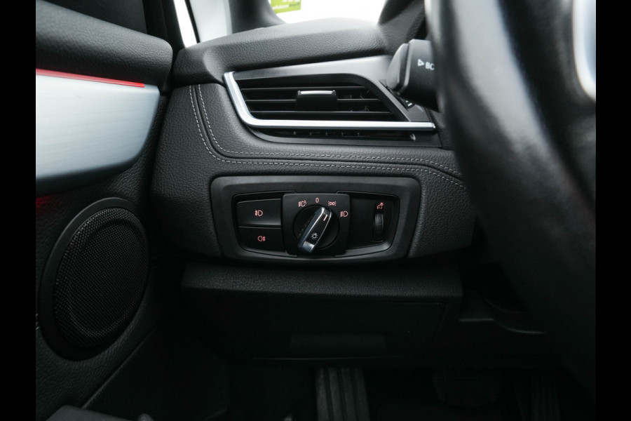 BMW 2 Serie Active Tourer 216d Sportline Corporate Lease High Executive Aut. *LEATHER | FULL-LED | HEATED-SPORTSEATS | NAVI-FULLMAP | ECC | HEAD-UP | PDC | CRUISE | 18''ALU*