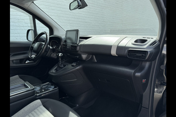 Citroën Berlingo XL 1.2 PureTech Shine 7p Trekhaak All-Season Banden, Carplay, Navi, Parkeersensoren, Climate Control