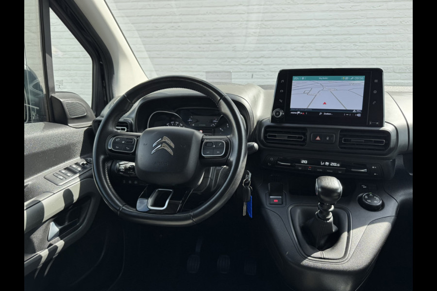 Citroën Berlingo XL 1.2 PureTech Shine 7p Trekhaak All-Season Banden, Carplay, Navi, Parkeersensoren, Climate Control