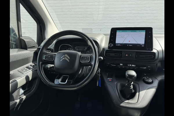 Citroën Berlingo XL 1.2 PureTech Shine 7p Trekhaak All-Season Banden, Carplay, Navi, Parkeersensoren, Climate Control