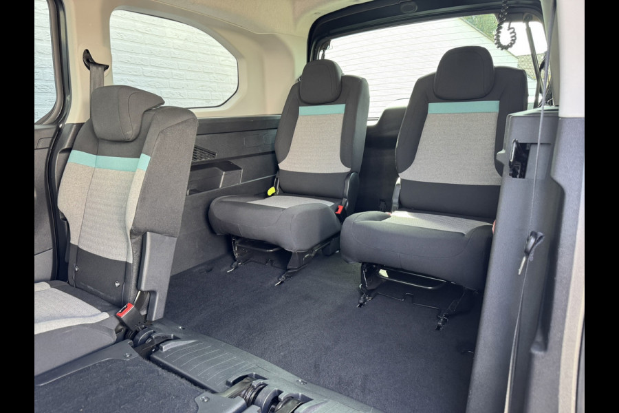 Citroën Berlingo XL 1.2 PureTech Shine 7p Trekhaak All-Season Banden, Carplay, Navi, Parkeersensoren, Climate Control