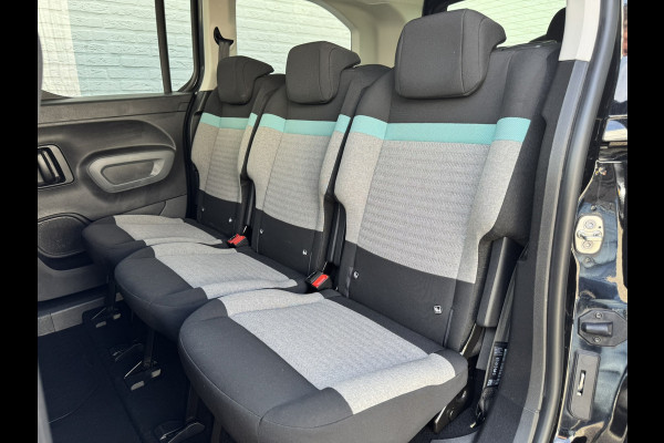 Citroën Berlingo XL 1.2 PureTech Shine 7p Trekhaak All-Season Banden, Carplay, Navi, Parkeersensoren, Climate Control