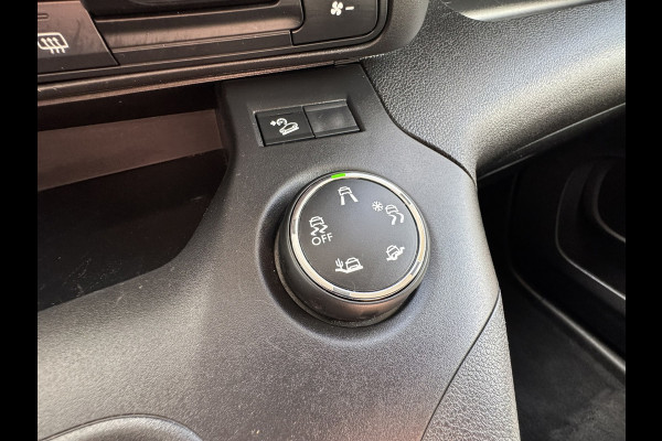 Citroën Berlingo XL 1.2 PureTech Shine 7p Trekhaak All-Season Banden, Carplay, Navi, Parkeersensoren, Climate Control