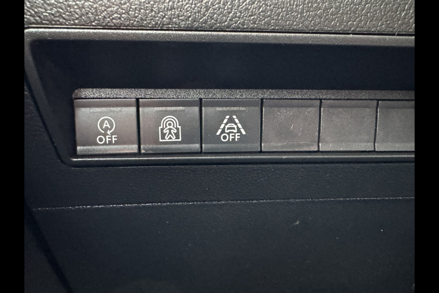 Citroën Berlingo XL 1.2 PureTech Shine 7p Trekhaak All-Season Banden, Carplay, Navi, Parkeersensoren, Climate Control