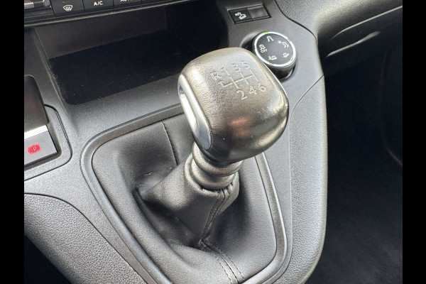 Citroën Berlingo XL 1.2 PureTech Shine 7p Trekhaak All-Season Banden, Carplay, Navi, Parkeersensoren, Climate Control