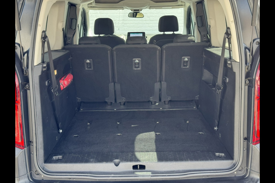 Citroën Berlingo XL 1.2 PureTech Shine 7p Trekhaak All-Season Banden, Carplay, Navi, Parkeersensoren, Climate Control