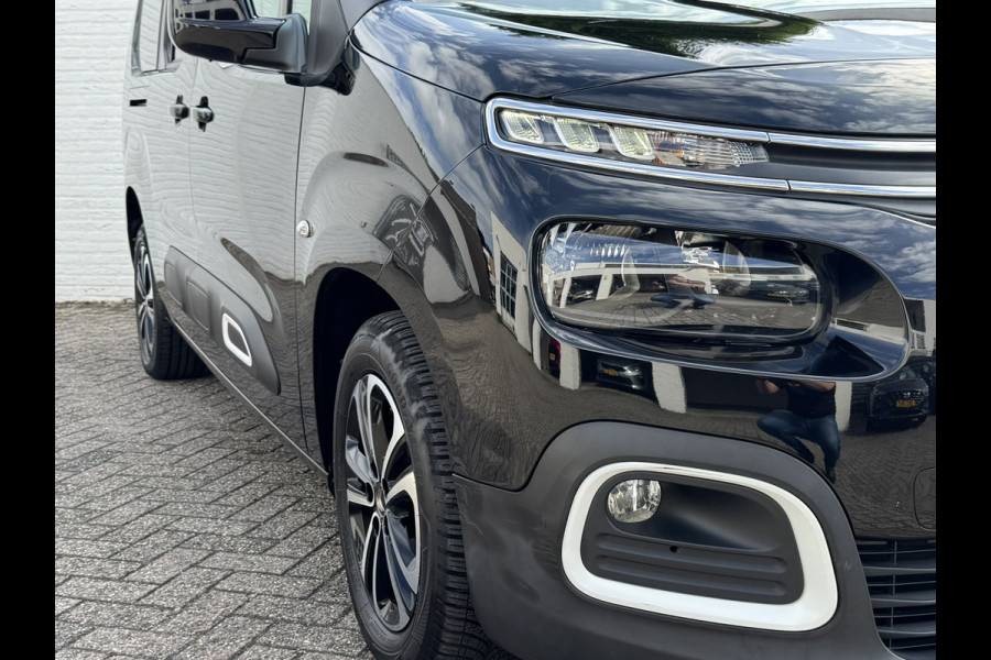 Citroën Berlingo XL 1.2 PureTech Shine 7p Trekhaak All-Season Banden, Carplay, Navi, Parkeersensoren, Climate Control
