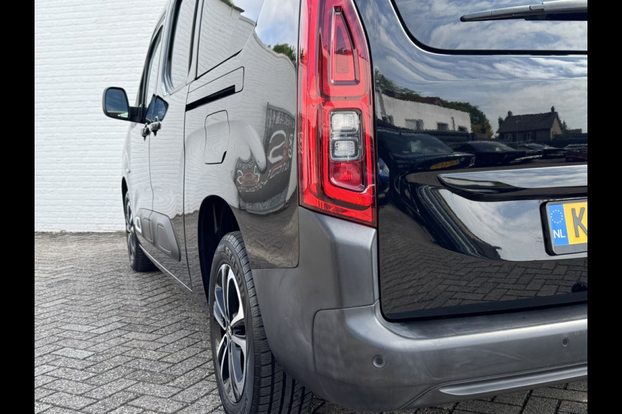 Citroën Berlingo XL 1.2 PureTech Shine 7p Trekhaak All-Season Banden, Carplay, Navi, Parkeersensoren, Climate Control