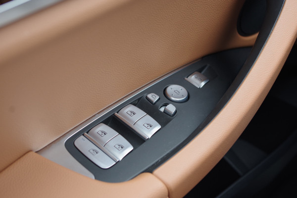 BMW iX3 High Executive 80 kWh 286 PK, Panoramadak, Leder, Driving. Ass. Prof, Camera,