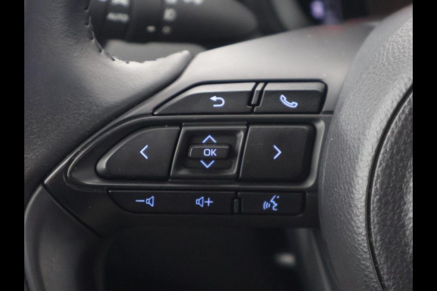 Toyota Aygo X 1.0 VVT-i MT Pulse Bi-Tone | Apple Carplay & AndroidAUTO | Climate Control | Lichtmetalen velgen |