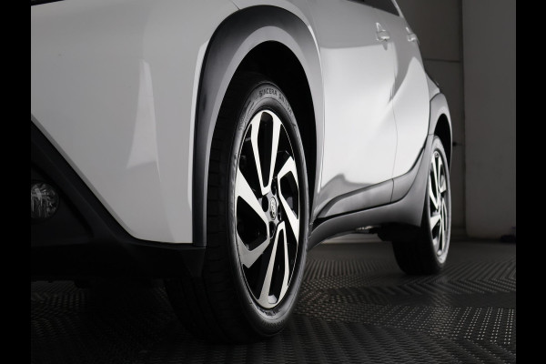 Toyota Aygo X 1.0 VVT-i MT Pulse Bi-Tone | Apple Carplay & AndroidAUTO | Climate Control | Lichtmetalen velgen |