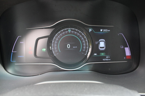 Hyundai Kona EV Premium 64 kWh | Trekhaak | Leder | Stoelverwarming/Koeling | Krell |