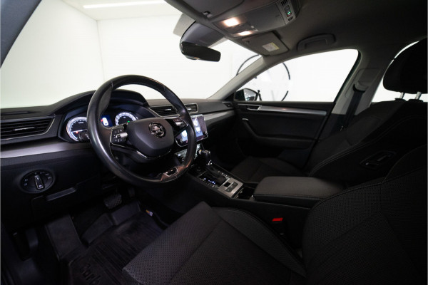 Škoda Superb Combi 1.4 TSI iV Business Edition Plus 218PK | Crystal | Elektr. Stoelen+Memory | ACC | Stoelverw. | Garantie