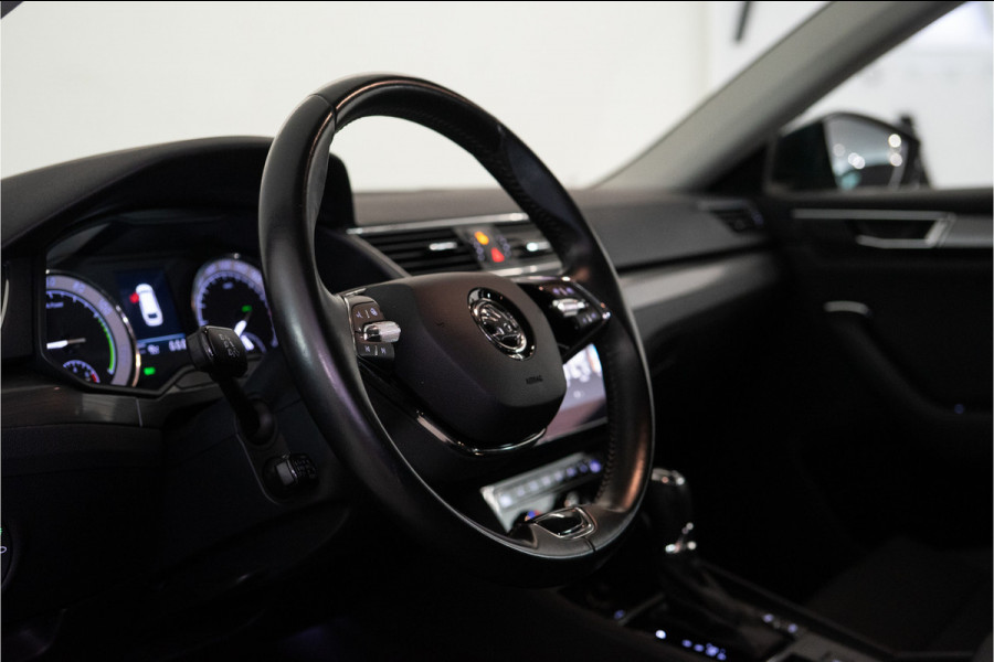 Škoda Superb Combi 1.4 TSI iV Business Edition Plus 218PK | Crystal | Elektr. Stoelen+Memory | ACC | Stoelverw. | Garantie