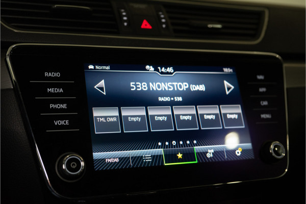 Škoda Superb Combi 1.4 TSI iV Business Edition Plus 218PK | Crystal | Elektr. Stoelen+Memory | ACC | Stoelverw. | Garantie