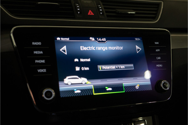 Škoda Superb Combi 1.4 TSI iV Business Edition Plus 218PK | Crystal | Elektr. Stoelen+Memory | ACC | Stoelverw. | Garantie