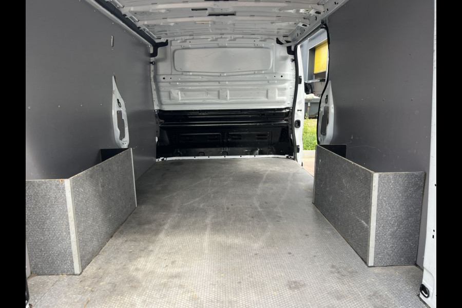 Nissan NV300 2.0 dCi 120pk E6 L2 3p Lease €276 p/m, Trekhaak, Airco, Navi, PDC, Cruise controle, Onderhoudshistorie aanwezig