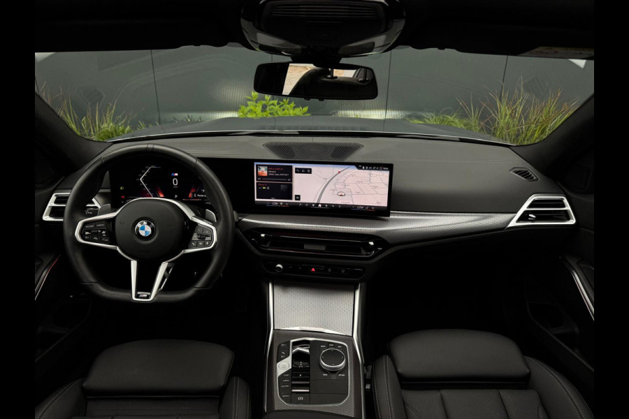 BMW 3 Serie Touring 330e M Pakket | Pano | Widescreen | Trekhaak