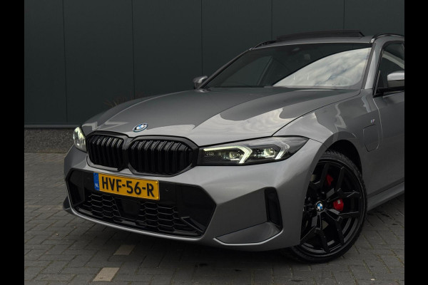 BMW 3 Serie Touring 330e M Pakket | Pano | Widescreen | Trekhaak