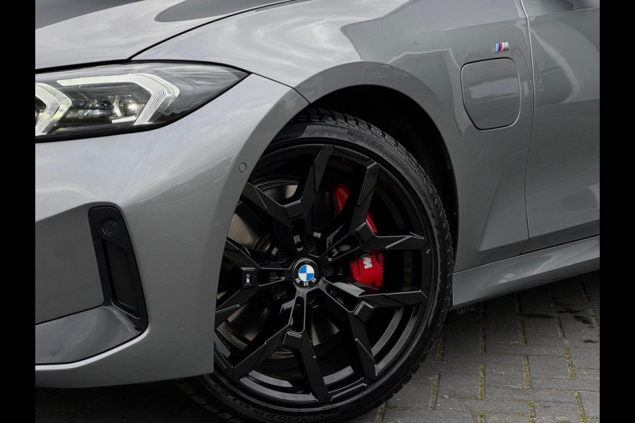 BMW 3 Serie Touring 330e M Pakket | Pano | Widescreen | Trekhaak