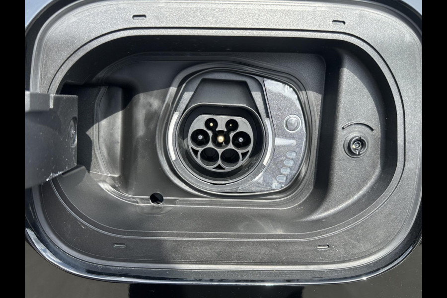 Jeep Compass 4xe 240 Plug-in Hybrid Electric Trailhawk 1.3 Plug-In Hybrid | 4WD PHEV | ADAPTIVE CRUISE CONTROL | ACHTERUIT RIJ CAMERA | 20.000KM |