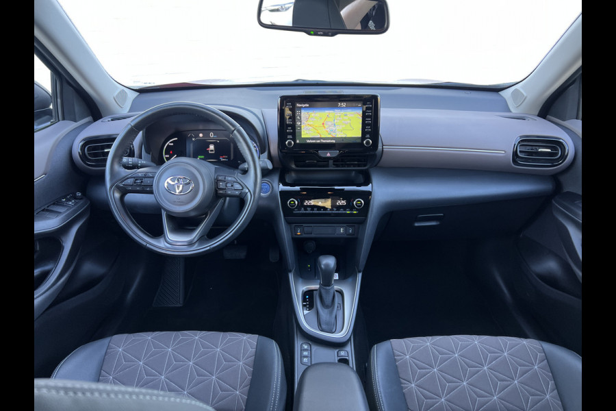 Toyota Yaris Cross 1.5 Hybrid Executive | Trekhaak  | 360 Camera | ACC | Elek Klep | BOMVOL!