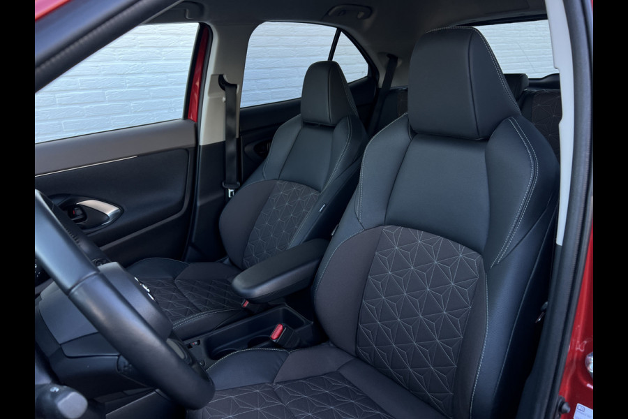 Toyota Yaris Cross 1.5 Hybrid Executive | Trekhaak  | 360 Camera | ACC | Elek Klep | BOMVOL!