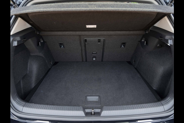 Volkswagen Golf 1.0 eTSI 110PK DSG Life Business | Carplay | Ambient | Camera